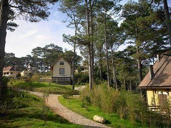 Отель Ana Mandara Villas Dalat Resort & Spa в Далат - Вьетнам