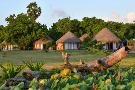 Отель Bellevue Beach Resorts в Нилавели - Шри-Ланка