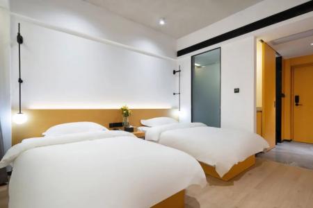 Отель Daisy Inn Sanya в Санья - Китай