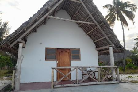 Отель Blue Earth Beach Bungalow в Джамбиани - Танзания