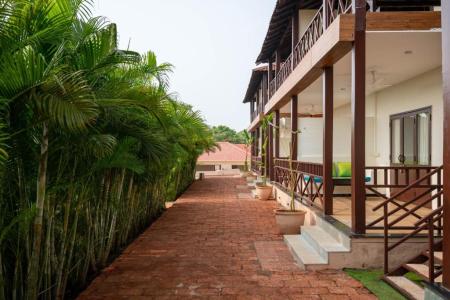 Отель Crescent Resort Goa в Морджим - Индия