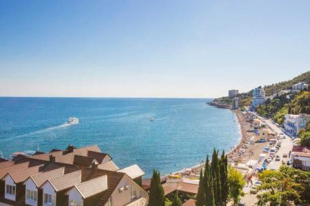 Отель Art House Hotel в Алушта - Россия