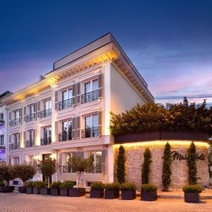 отель Me By Mula