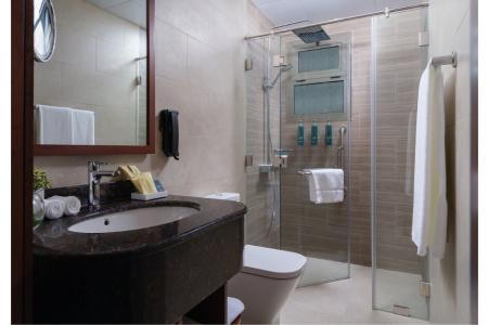 Отель DoubleTree by Hilton Muscat Qurum в Маскат - Оман