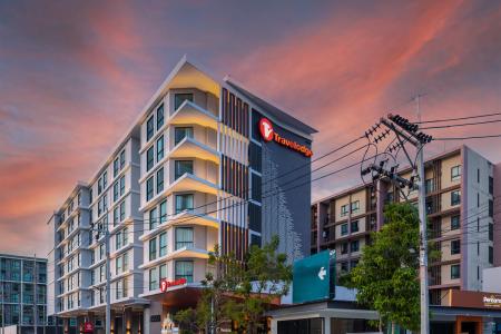 Отель Travelodge Phuket Town в о. Пхукет - Таиланд