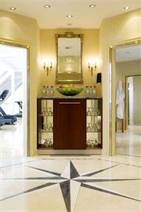 Excelsior Hotel Ernst