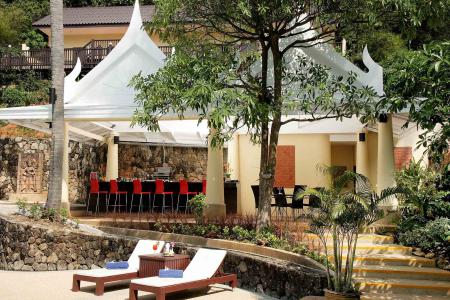 All Seasons Naiharn Phuket