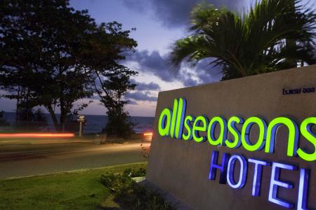 All Seasons Naiharn Phuket