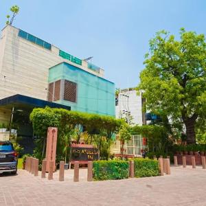 отель Hotel Atulyaa Taj