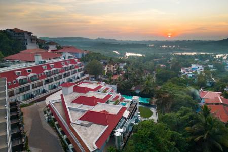 Отель Grand Mercure Candolim Goa в Кандолим - Индия