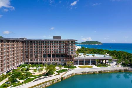 Отель Hualuxe Sanya Yalong Bay Resort, an IHG Hotel в Бухта Ялонг - Китай