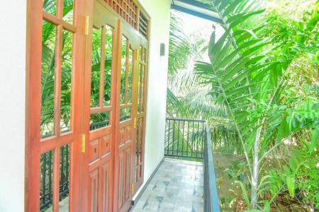 Отель Aliya Aliya Hikkaduwa в Хиккадува - Шри-Ланка