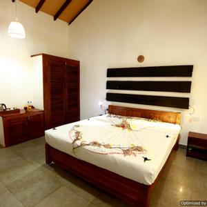 отель Pinthaliya Resort & Spa