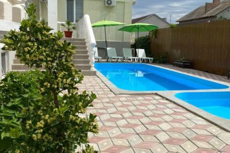 Alexandra guest House