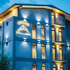 отель Mestia Inn