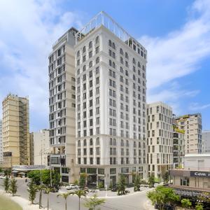 отель Golden Lotus Luxury Hotel Da Nang