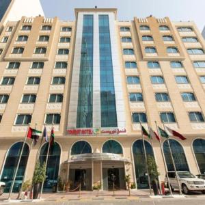 отель Tourist Hotel