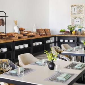 отель Address Beach Resort Marassi
