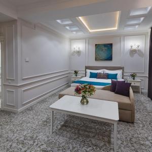 отель Zarafshon Parkside
