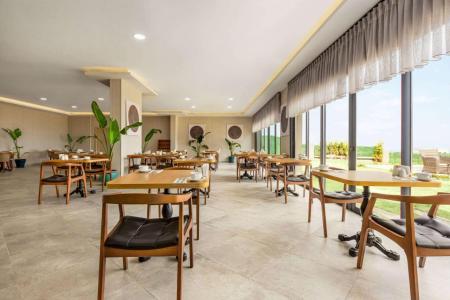 Отель Ramada by Wyndham Cesme в Чешме - Турция