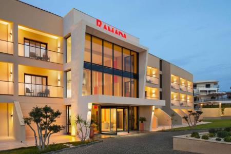 Отель Ramada by Wyndham Cesme в Чешме - Турция