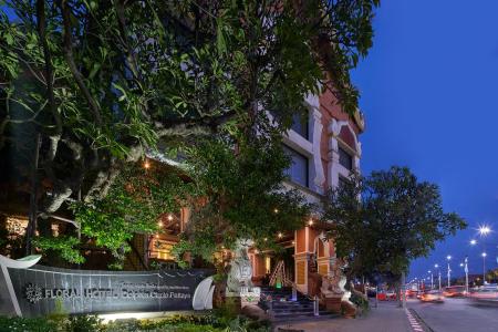 Отель Floral Hotel Dolphin Circle Pattaya в Наклуа - Таиланд
