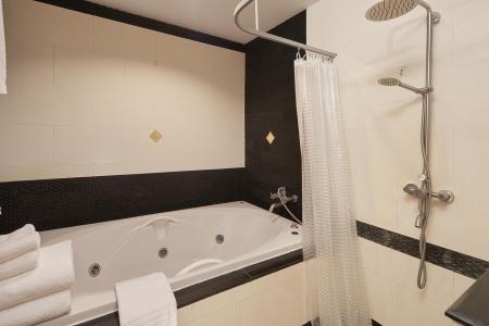 Отель Floral Hotel Dolphin Circle Pattaya в Наклуа - Таиланд