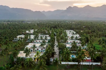 Отель The Beach Village Resort в Хуа Хин - Таиланд