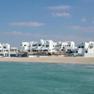 отель Anantara Santorini Abu Dhabi Retreat