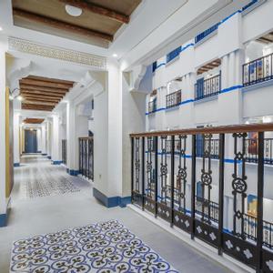 отель Central Inn Souq Waqif