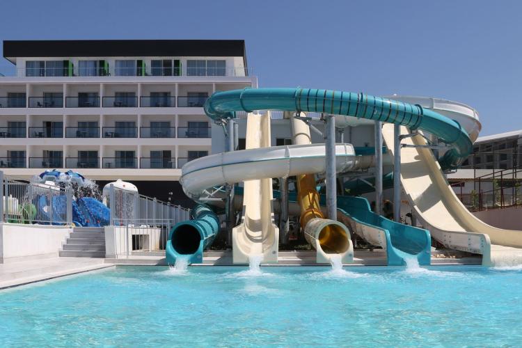 Lonicera West Hotel