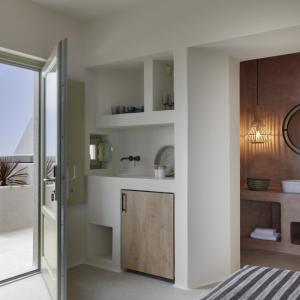 отель Aeon Suites