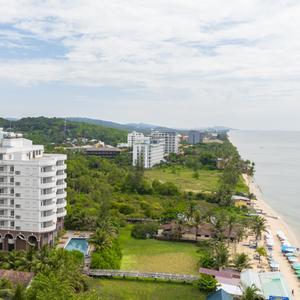 отель Maris Beach Hotel