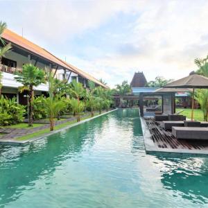 отель Griya Shanti Suites