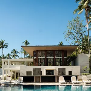 отель The Kayana Beach Lombok