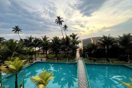 Отель Aryana Queens Beach Resort в Ваддува - Шри-Ланка