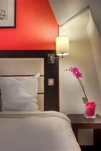 Отель Sure Hotel by Best Western Paris Gare du Nord в Париж - Франция