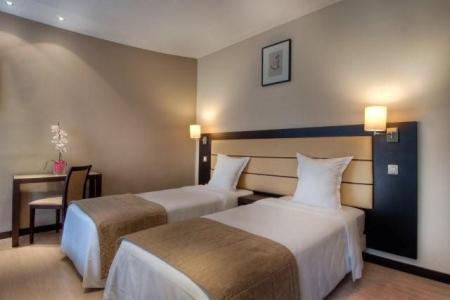 Отель Sure Hotel by Best Western Paris Gare du Nord в Париж - Франция