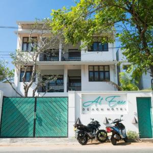 отель At Ease Beach Hotel