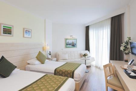 Отель Febeach в Кумкой - Турция