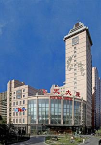 отель Feitian Hotel Beijing