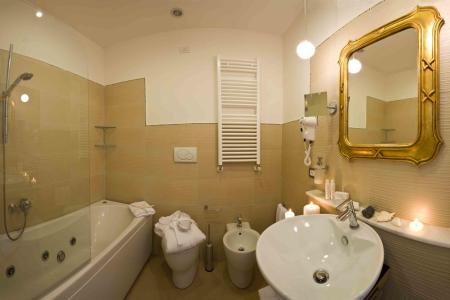 Отель Ferretti Beach в Римини - Италия