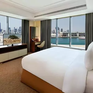 отель Grand Swiss-Belhotel Waterfront Seef