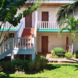 отель Touch Sea Boutique Hotel & Bistro