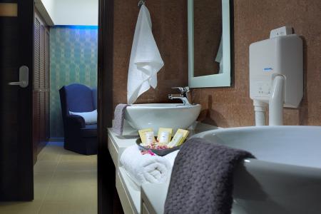 Filion Suites Resort & Spa