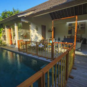 отель The Decks Bali