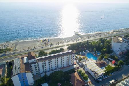 Отель First Class Hotel в Каргыджак - Турция