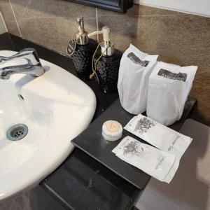 отель Sereneburi Patong Hotel