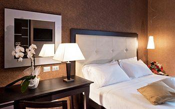 Отель Hotel Fiume в Рим - Италия