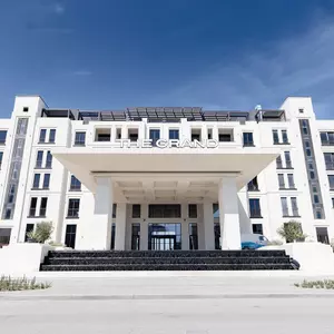 отель The Grand (Sea Breeze Resort)
